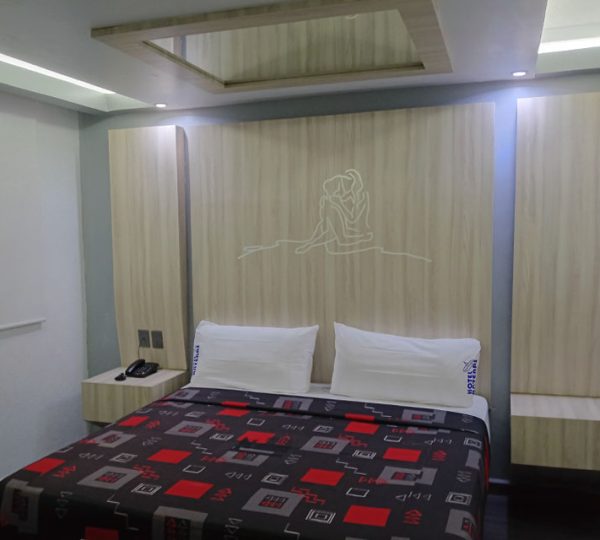 Habitación espejo arriba